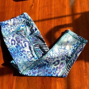 XL exotic CVG capris. Excellent used condition.